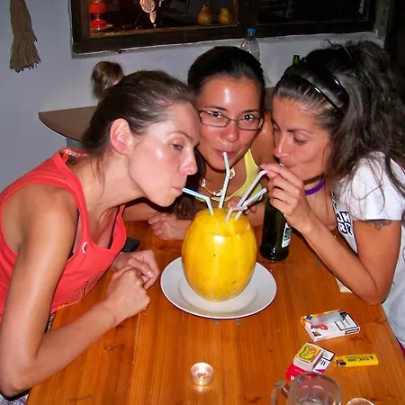 Hostel Yo Ho Βάρνα