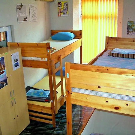Hostel Yo Ho Várna